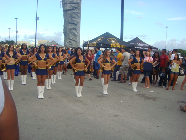 The Dazzlers, cheerleaders The Dazzlers, cheerleaders